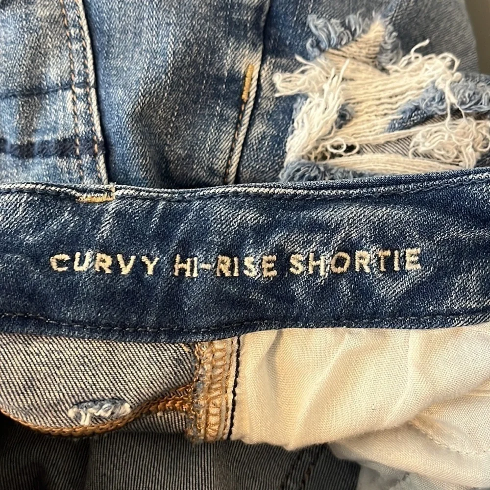AMERICAN Eagle Curvy Hi-Rise Shortie Denim Shorts Size‎ 2